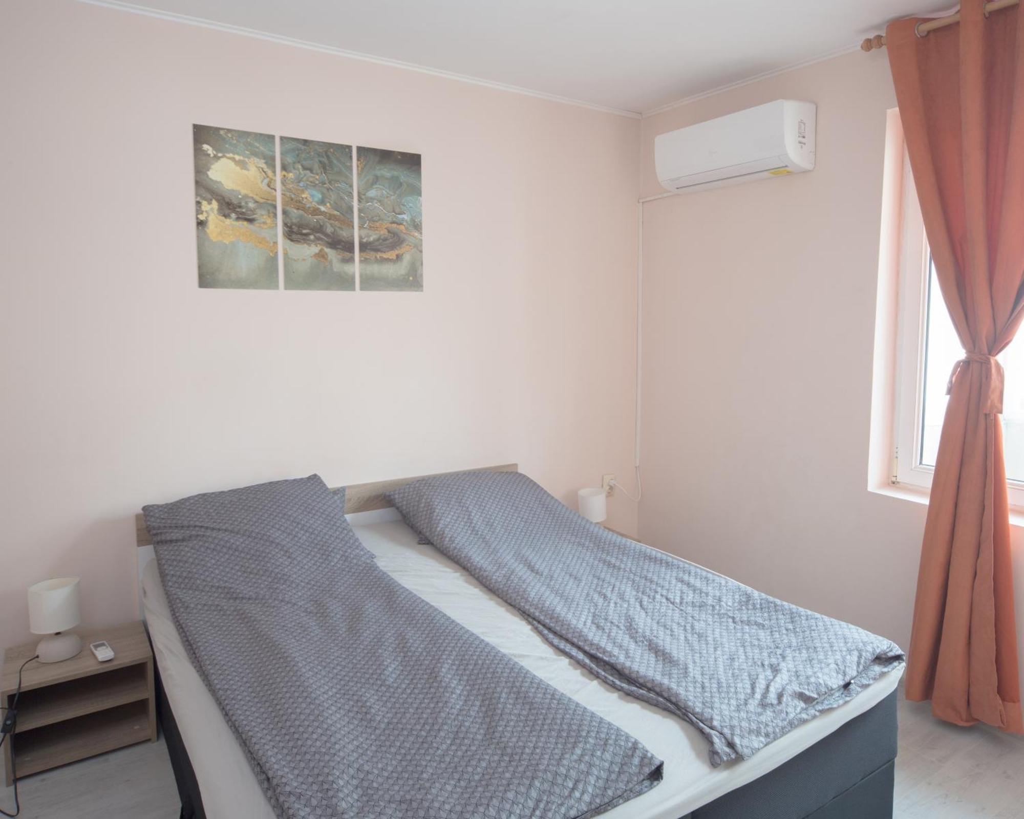 Apartment Aleksapart Burgas